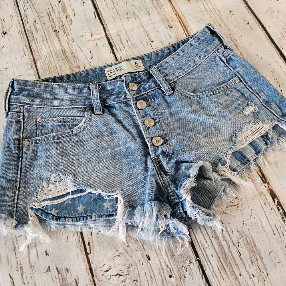Abercrombie & Fitch Denim Low Rise Jean Shorts Distressed Stars & Stripes Size 6